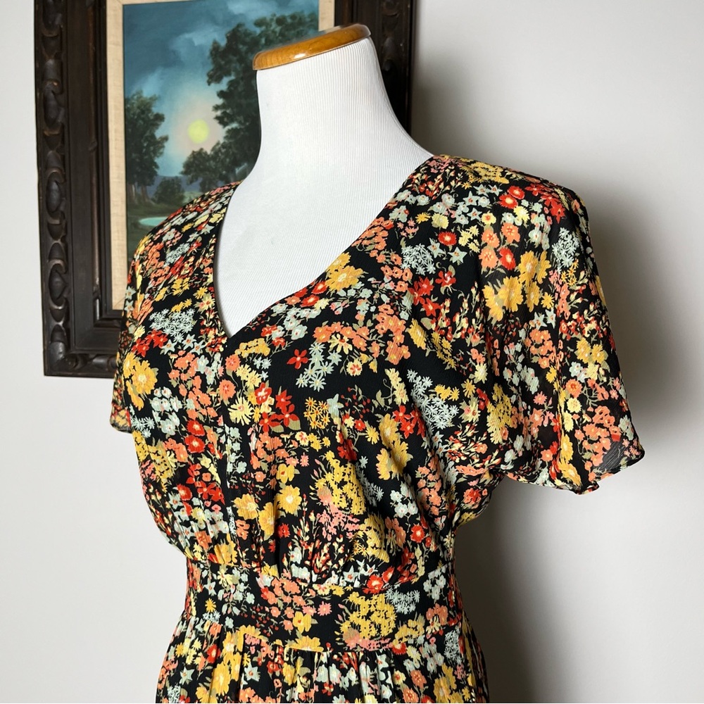 Madewell Black Floral V-Neck Midi Dress